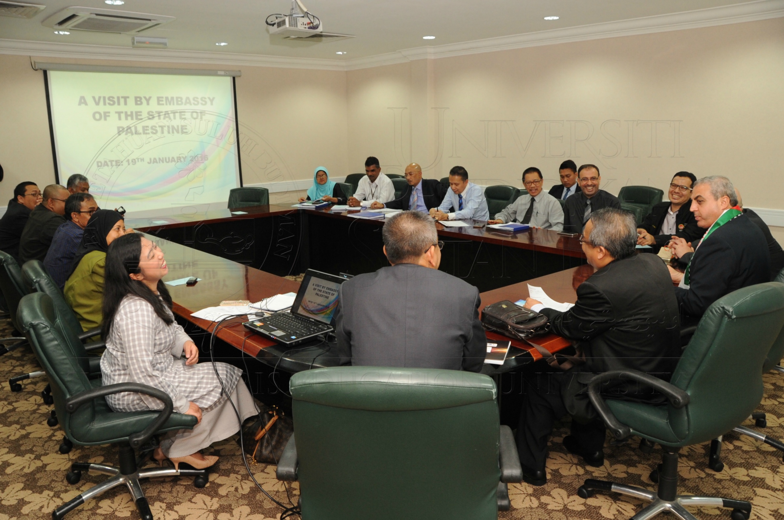 PRO 16 3 PALESTINEHAS 7633